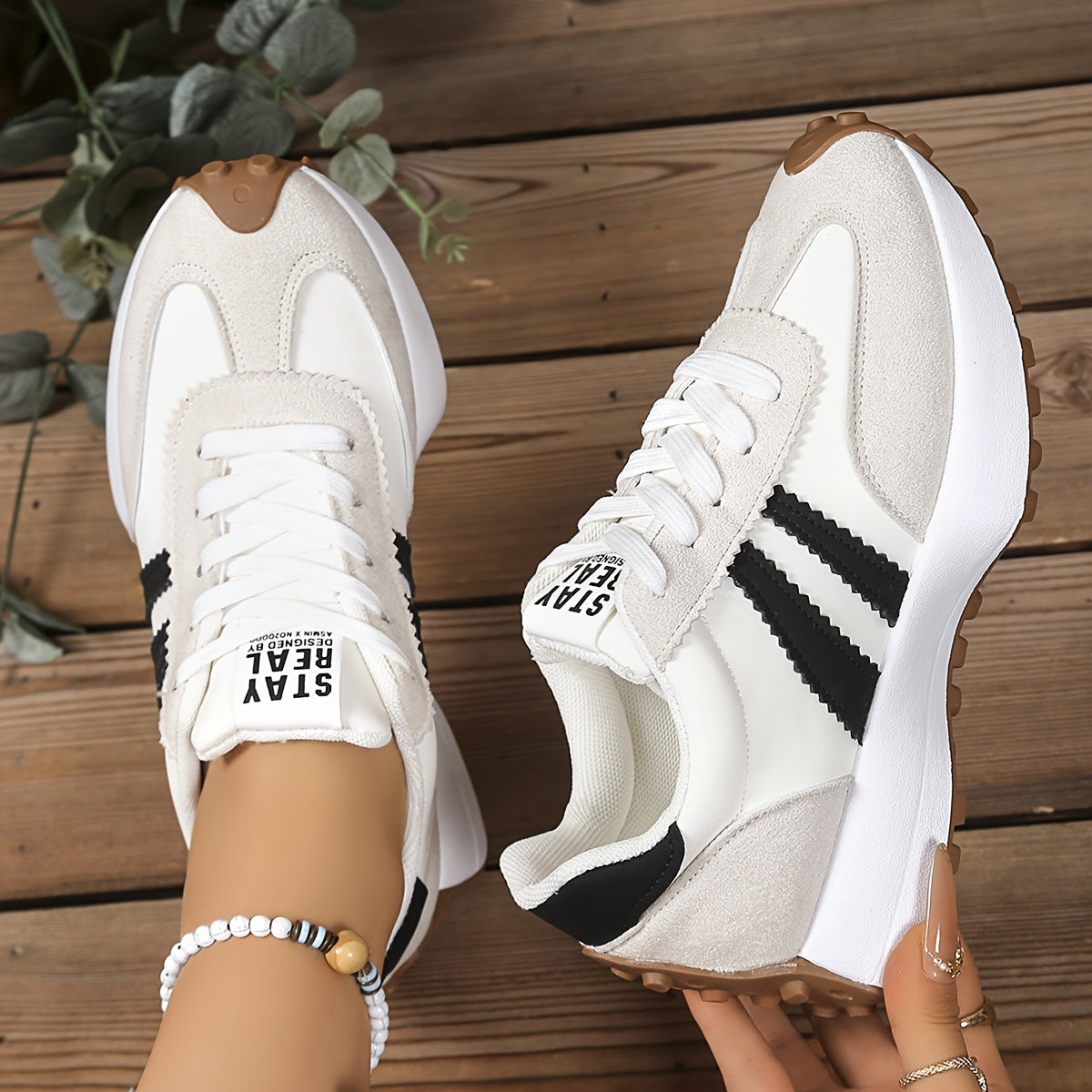 Gestreifte Freizeit-Sneaker CloudLane | Weiß