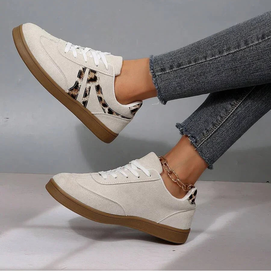 Damen Sneaker Beige mit Leopardenmuster und Gummisohle