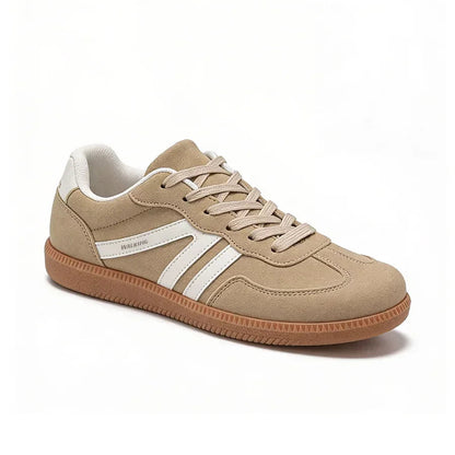 Camden Court Sneaker in Sand mit klassischer Gummisohle
