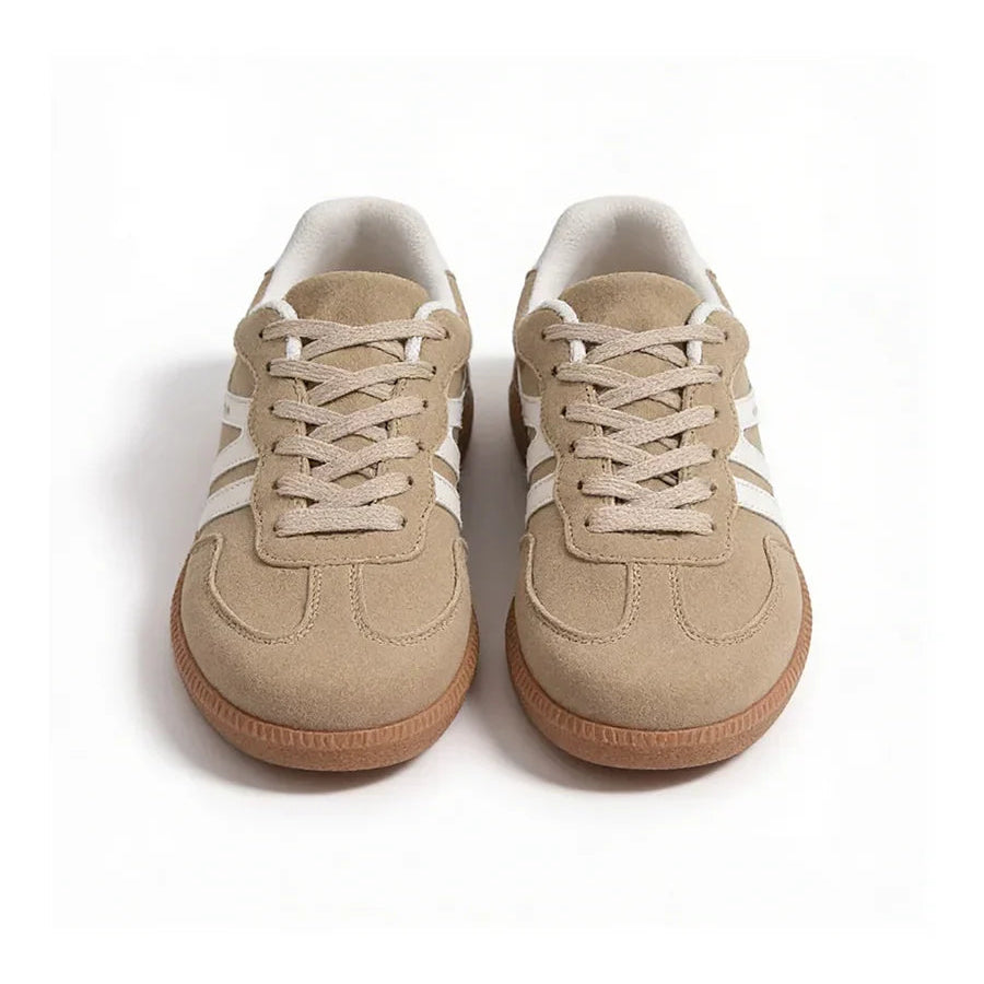 Camden Court Sneaker in Sand mit klassischer Gummisohle