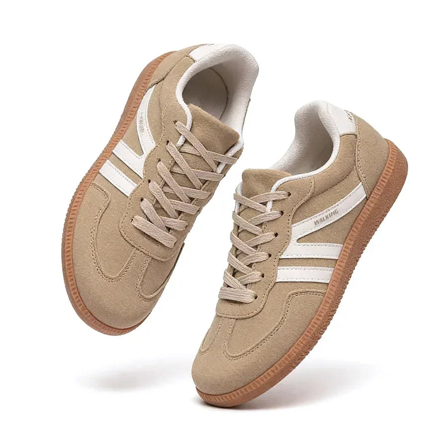 Camden Court Sneaker in Sand mit klassischer Gummisohle