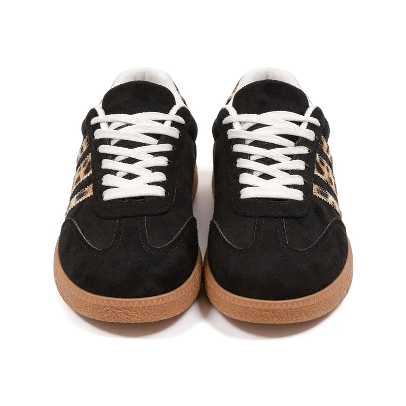 Retro-Sneaker im Samba-Stil in Schwarz mit Leopardenmuster