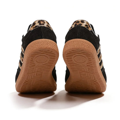Retro-Sneaker im Samba-Stil in Schwarz mit Leopardenmuster
