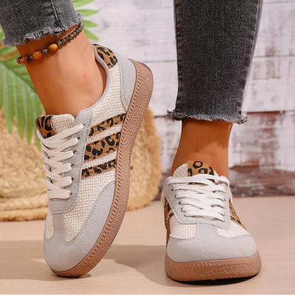 Limitierte Edition Retro-Sneaker im Samba-Stil mit Leopardenmuster