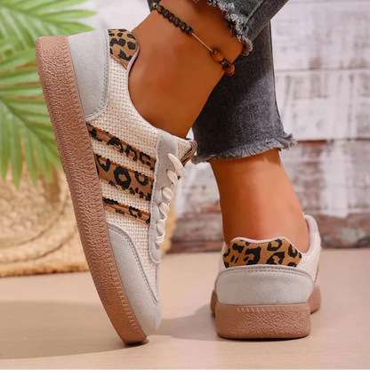 Limitierte Edition Retro-Sneaker im Samba-Stil mit Leopardenmuster